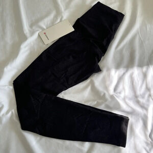 🆕🖤 Lululemon Wunder Train HR Tight 28” - Distressed Twill Emboss Black